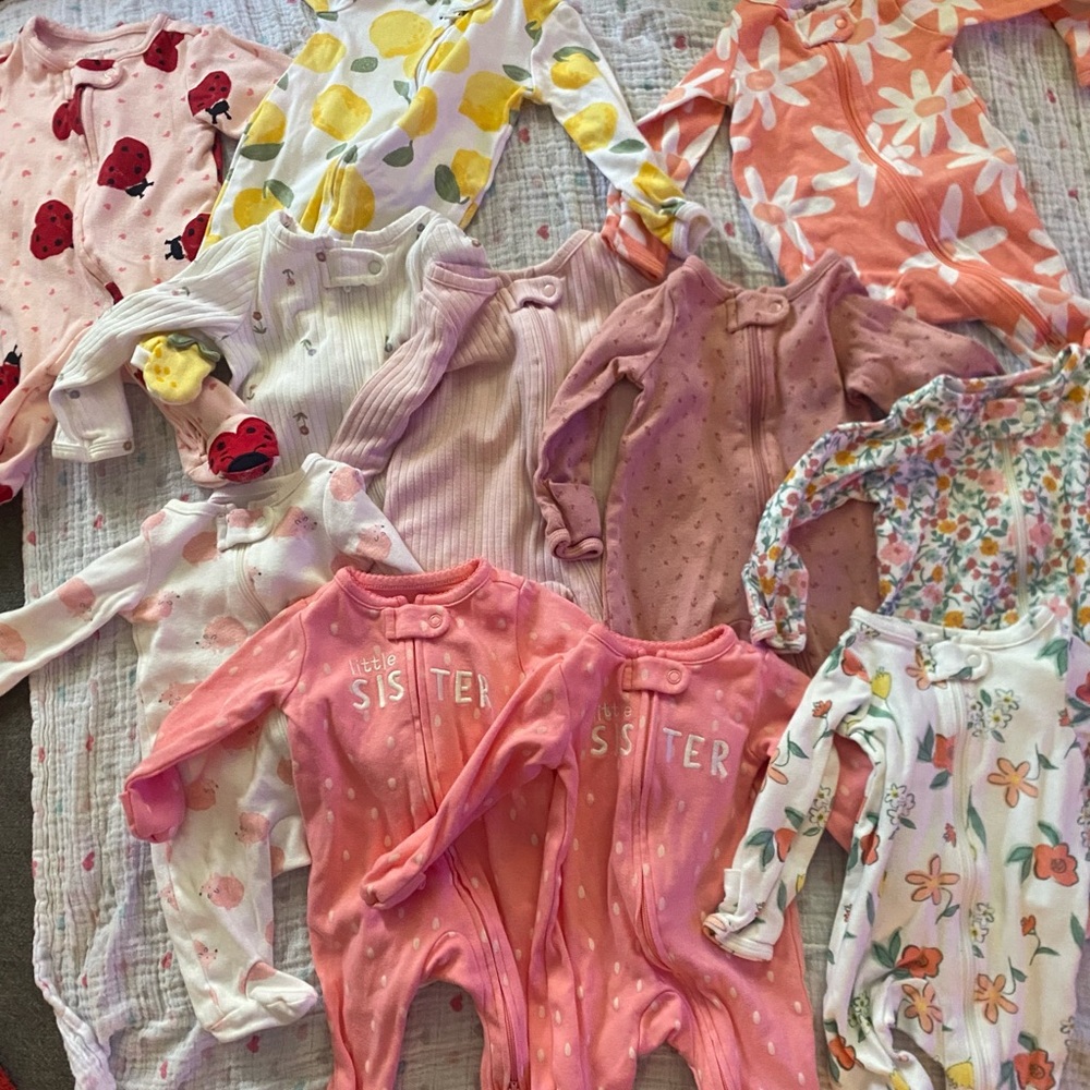 Carter’s footed pajamas lot